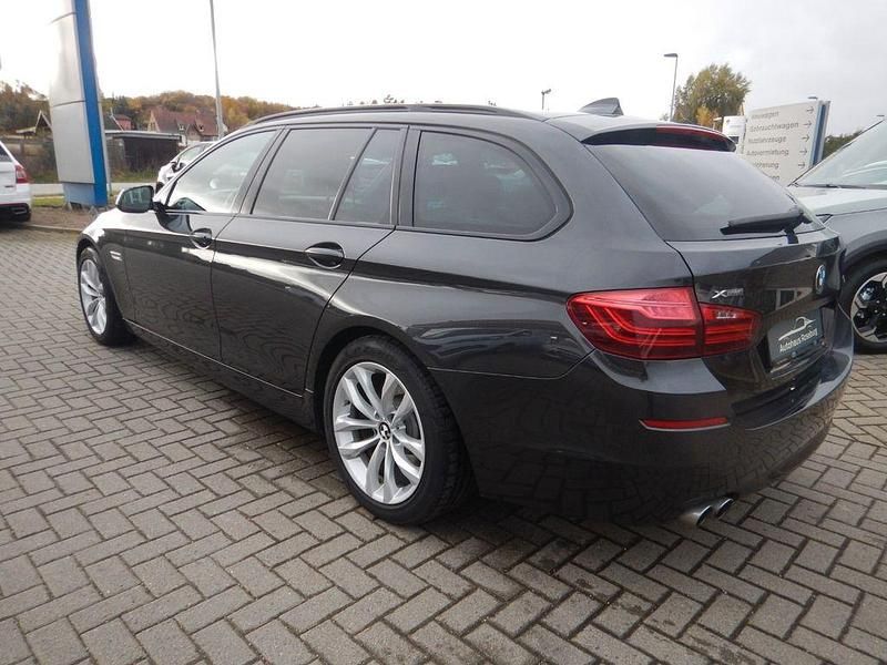 Gebraucht BMW 520 Sport Line 190 PS (139 kW) 2016 Grau Kombi