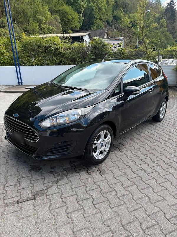 Second-hand Ford Fiesta 2013 Negru Coupe
