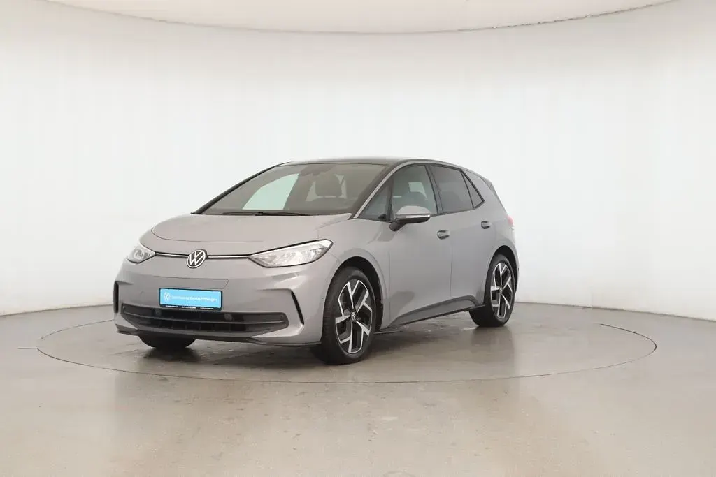 Gebraucht VW ID.3 Pro 150 kW (204 PS) 2024 Mondsteingrau Kleinwagen
