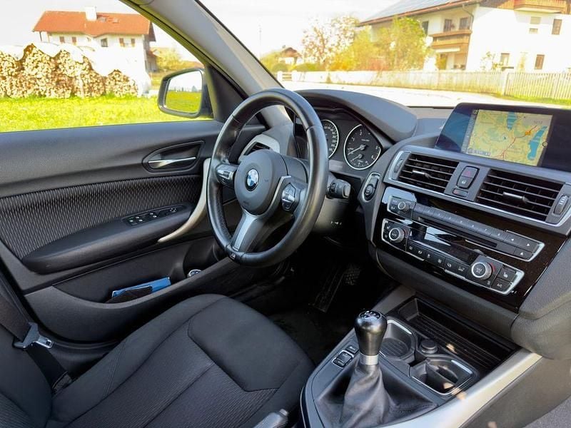 Second-hand BMW 116 Advantage 116 CP (85 kW) 2015 Negru Hatchback