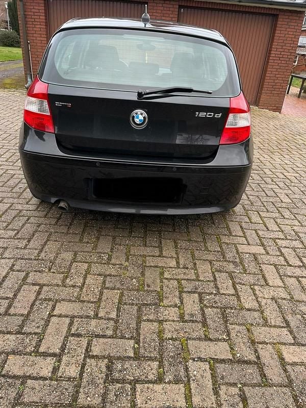 Gebraucht BMW 120 163 PS (119 kW) 2006 Schwarz Kleinwagen