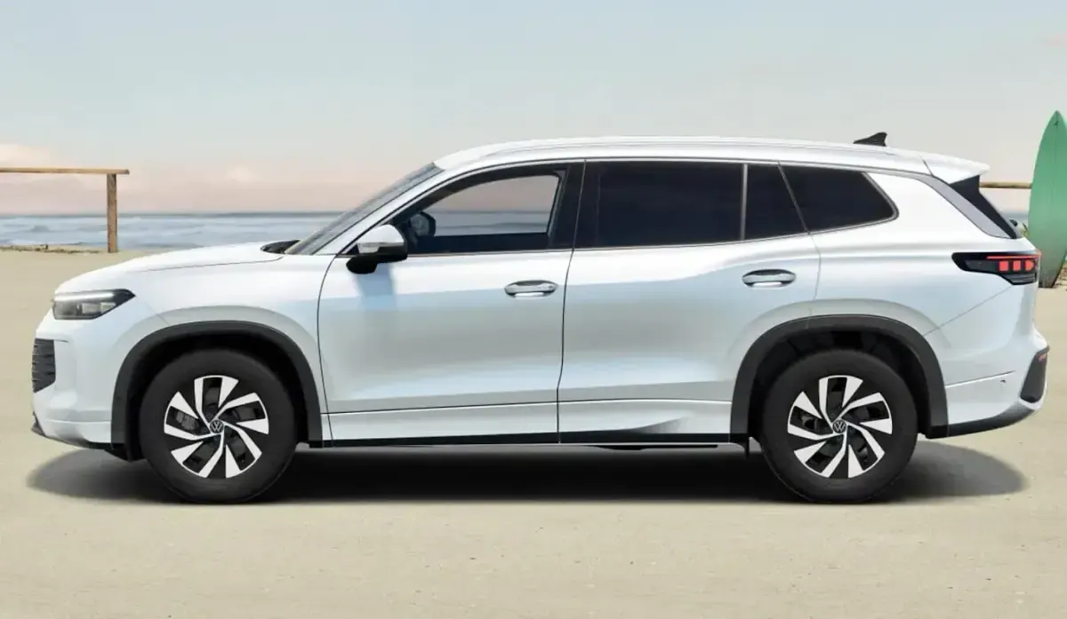Neu VW Tayron IQ Drive 150 PS (110 kW) 2026 Oyster silver metallic SUV