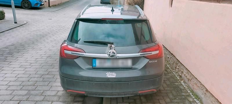Gebraucht Opel Insignia 140 PS (102 kW) 2015 Grau Kombi