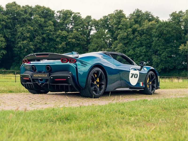 Gebraucht Ferrari SF90 780 PS (573 kW) 2023 Blau Cabrio