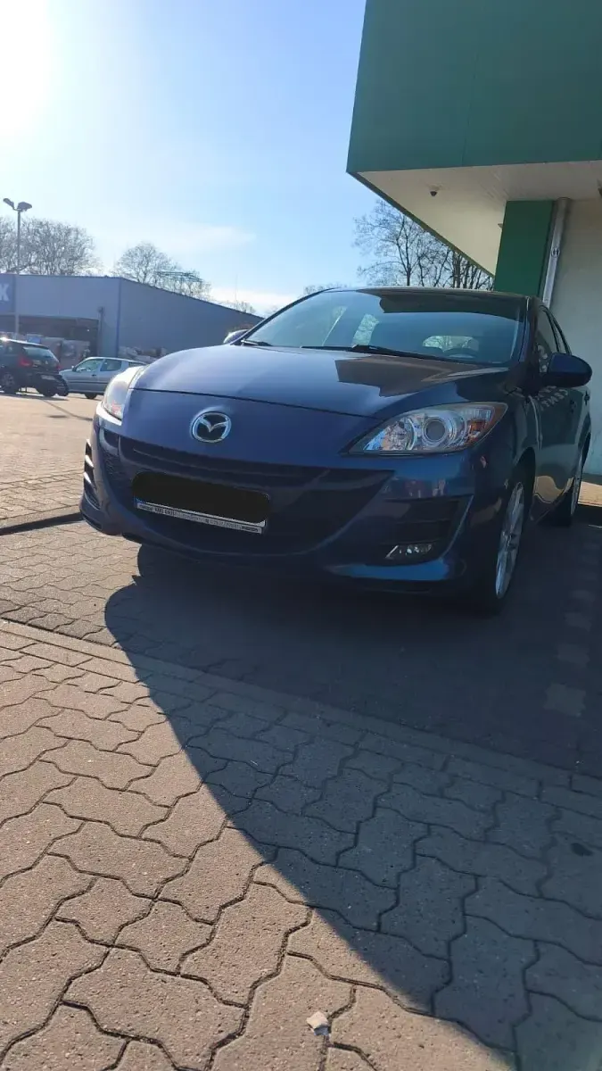 Usata Mazda 3 105 CV (77 kW) 2010 Blu Berlina