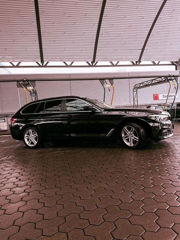 Second-hand BMW 520 190 CP (139 kW) 2019 Negru Break