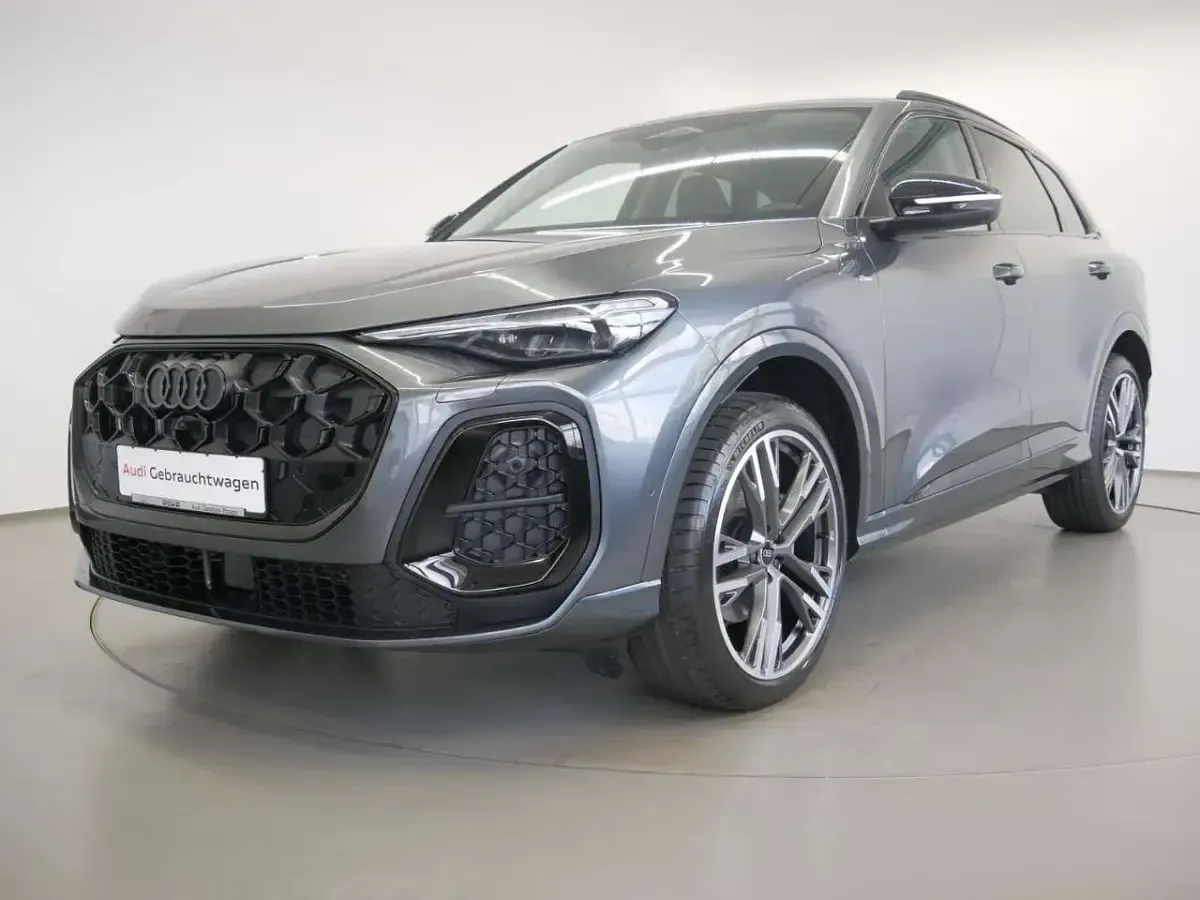 Gebraucht Audi Q5 Comfort 204 PS (150 kW) 2025 Daytonagrau perleffekt SUV