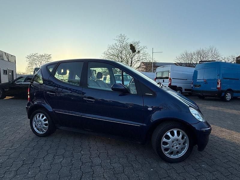 Gebraucht Mercedes A140 Elegance 82 PS (60 kW) 2003 Blau Van / Kleinbus