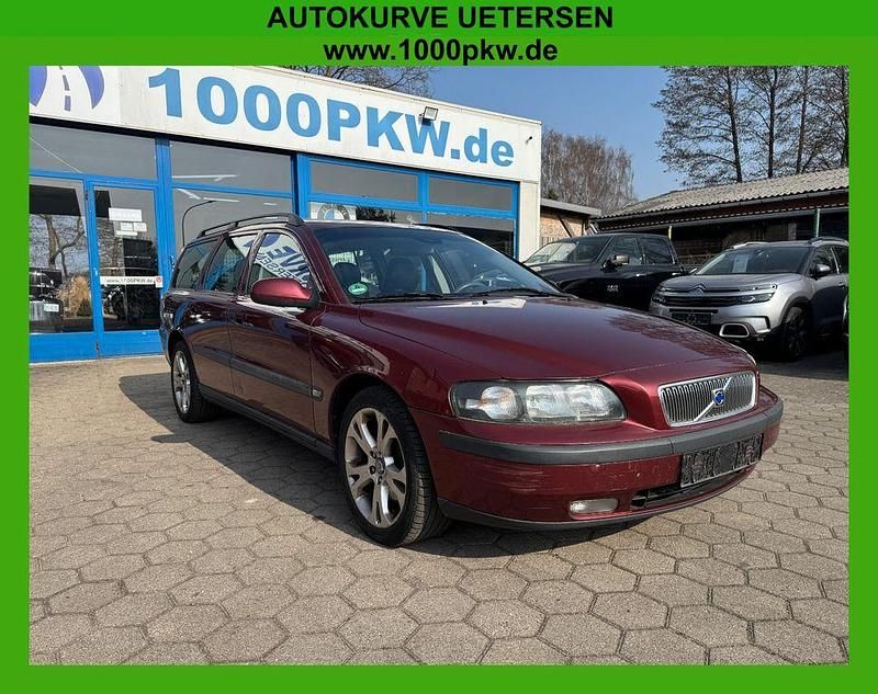 Gebraucht Volvo V70 Comfort 163 PS (119 kW) 2002 Rot Kombi