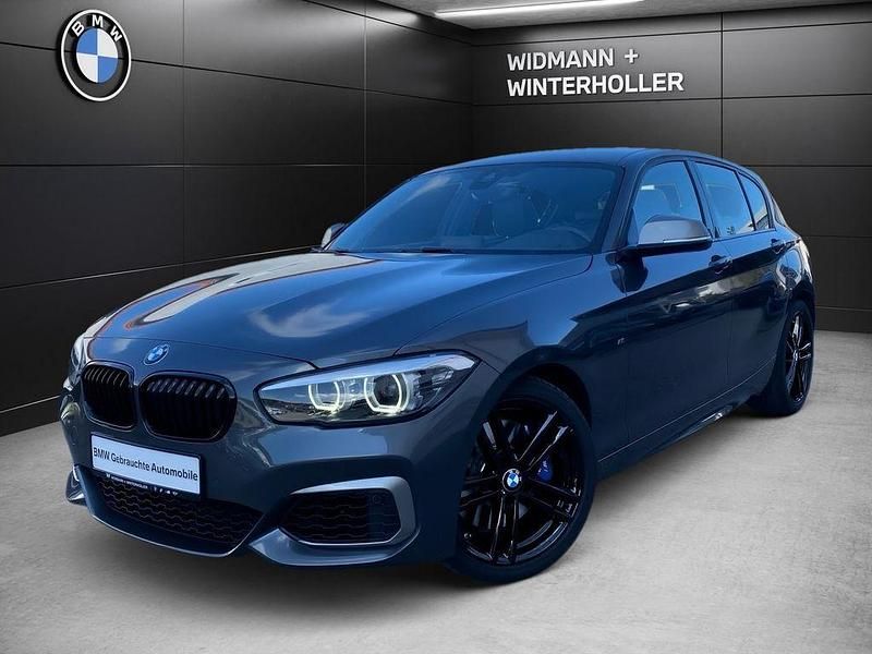 Grau Gebraucht 2019 BMW M140 M Sport Limousine | 34.880 € (Guter Preis) - Bild 1/3