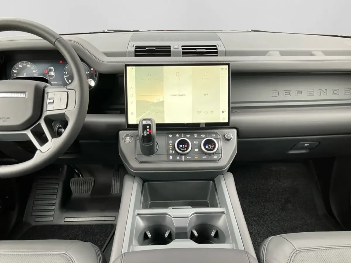 Neu Land Rover Defender HSE Dynamic 257 PS (189 kW) 2026 Szary SUV