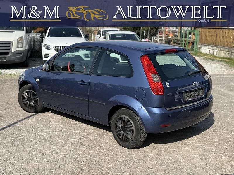 Gebraucht Ford Fiesta 101 PS (74 kW) 2005 Blau Kleinwagen
