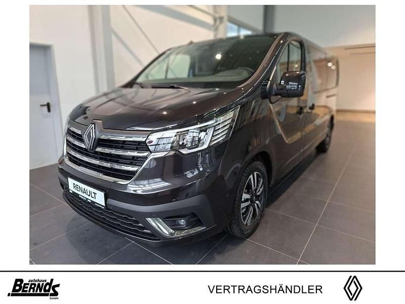 Tenebroschwarz metallic Gebraucht 2024 Renault Trafic Van | 57.798 € - Bild 1/4