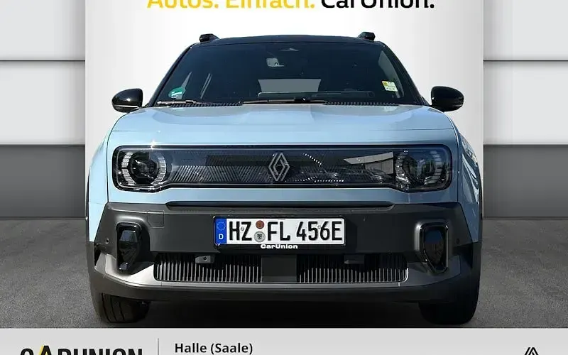 Gebraucht Renault 4 E-Tech Komfort 110 kW (150 PS) 2025 Kumulusblau, black pearlschwarz metallic SUV