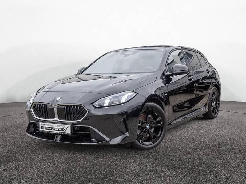 Saphirschwarz Gebraucht 2024 BMW 120 M Sport Kleinwagen | 36.900 € (Fairer Preis) - Bild 1/4