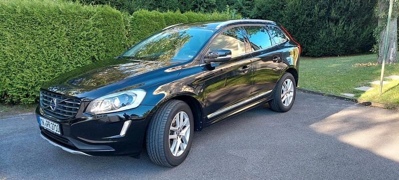 Schwarz Gebraucht 2017 Volvo XC60 Summum SUV | 16.900 € (Superpreis) - Bild 1/4
