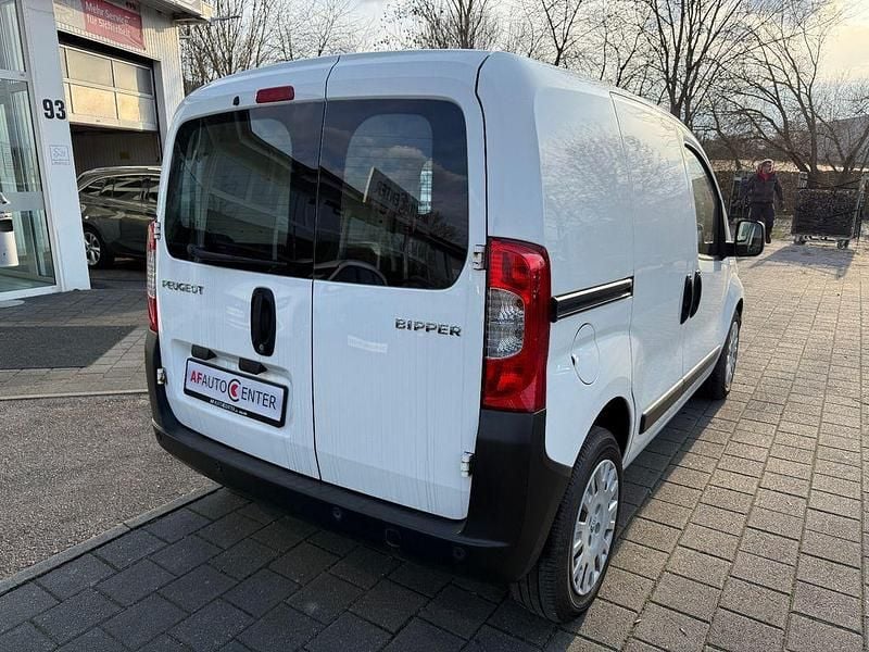 Gebraucht Peugeot Bipper Comfort 75 PS (55 kW) 2014 Weiß Van / Kleinbus