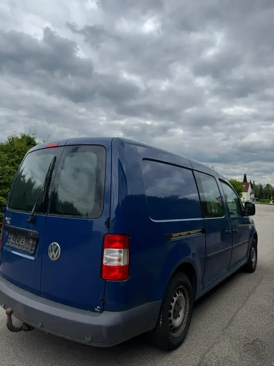 Gebraucht VW Caddy Maxi 105 PS (77 kW) 2011 Blau Van / Kleinbus