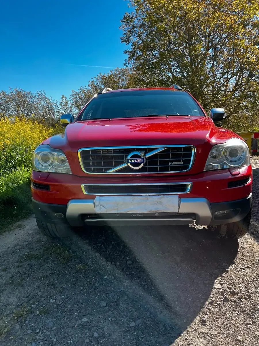Używany Volvo XC90 210 KM (154 kW) 2010 Czerwony SUV