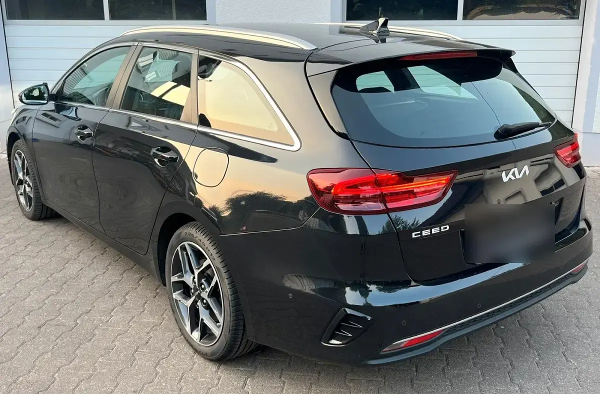 Gebraucht Kia Ceed Sportswagon 160 PS (117 kW) 2022 Schwarz Kombi