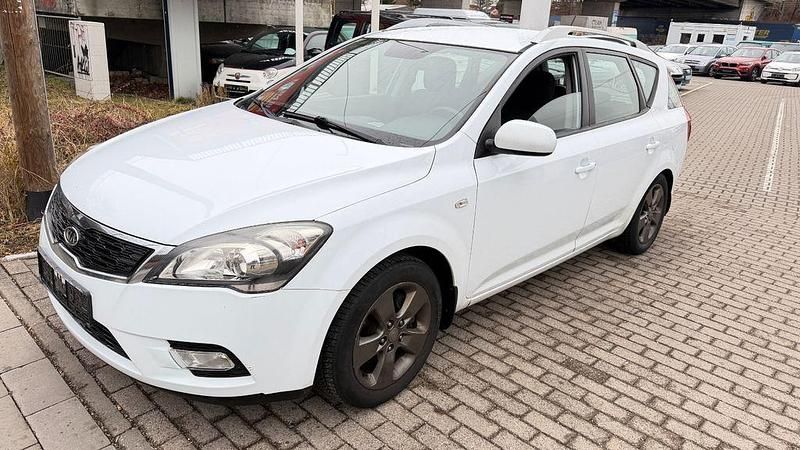 Gebraucht Kia Ceed 116 PS (85 kW) 2012 Weiß Kleinwagen