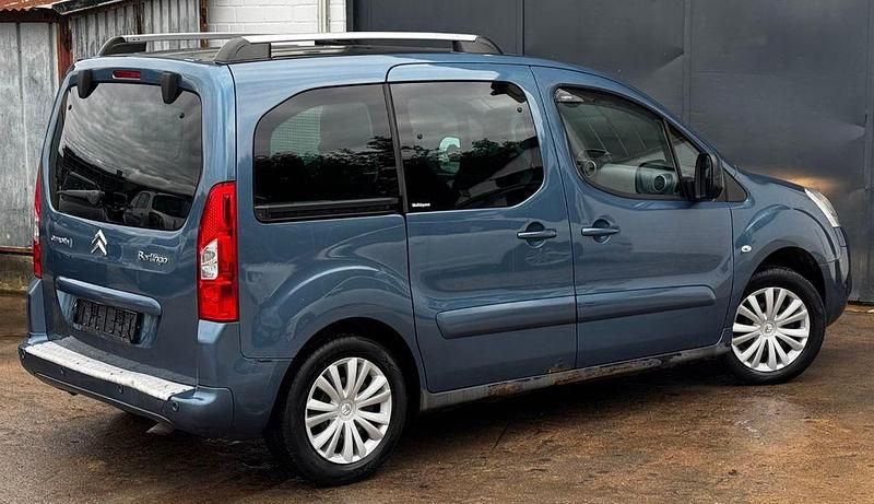 Blau Gebraucht 2008 Citroën Berlingo Exclusive Van / Kleinbus | 2.699 € (Superpreis) - Bild 1/4