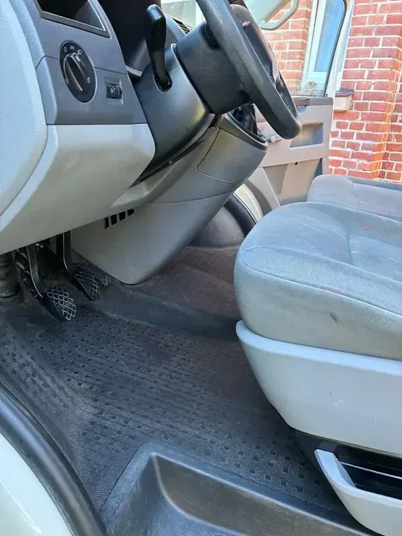Gebraucht VW T5 105 PS (77 kW) 2015 Weiß Van