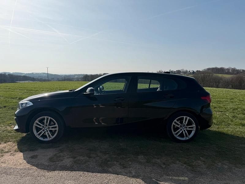 Gebraucht BMW 118 Comfort Edition 140 PS (102 kW) 2020 Schwarz Kleinwagen