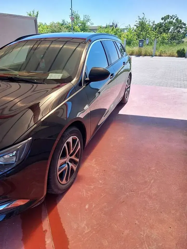 Gebraucht Opel Insignia Business Innovation 136 PS (100 kW) 2019 Schwarz Kombi