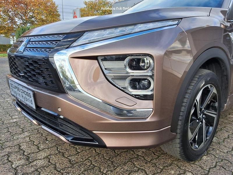 Gebraucht Mitsubishi Eclipse Cross Plus 188 PS (138 kW) 2022 Braun SUV