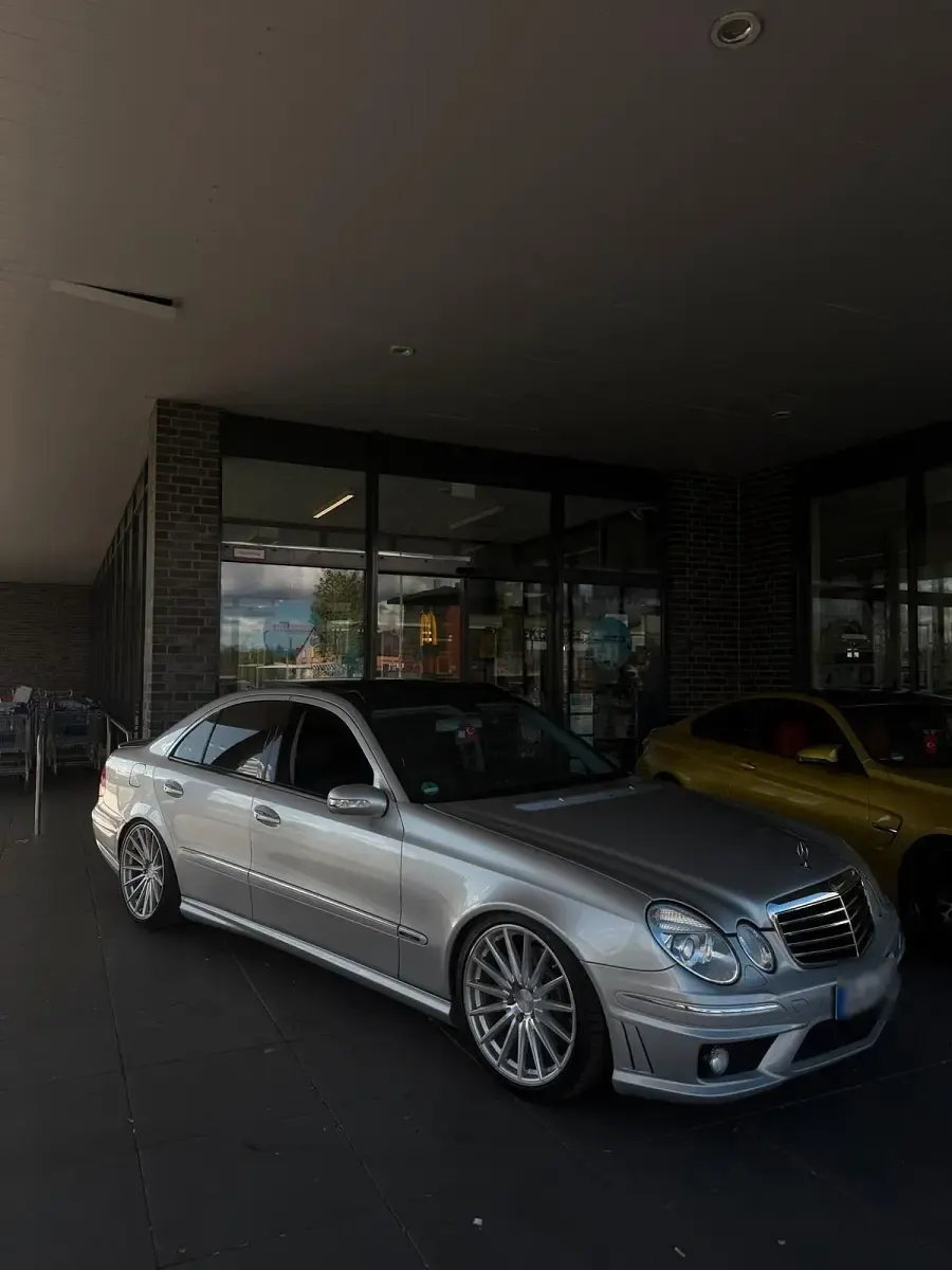Gebraucht Mercedes E500 Avantgarde 306 PS (225 kW) 2002 Limousine