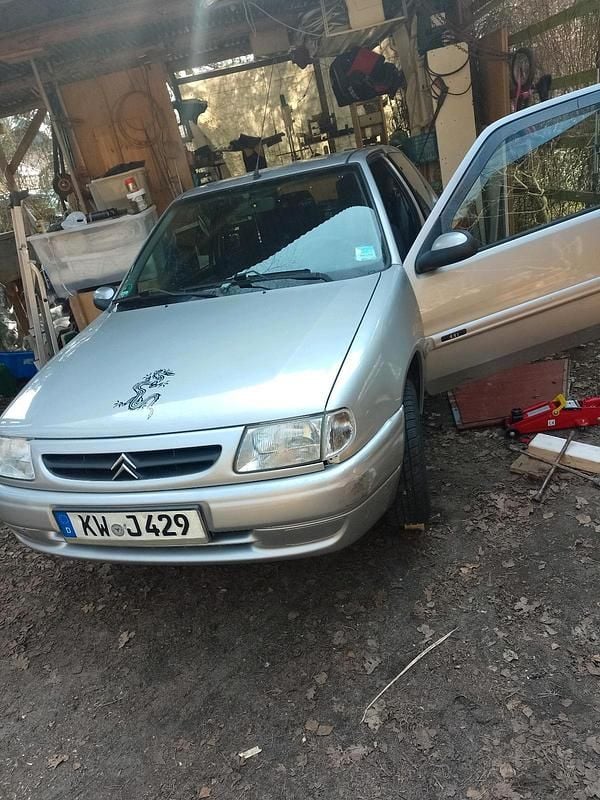 Gebraucht Citroën Saxo 60 PS (44 kW) 1998 Silber Kleinwagen