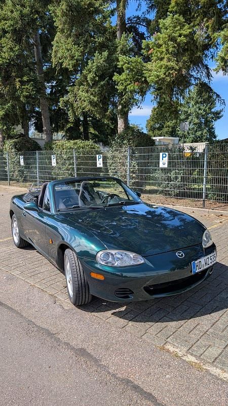 Grün Gebraucht 2001 Mazda MX5 Cabrio | 4.300 € (Fairer Preis) - Bild 1/4
