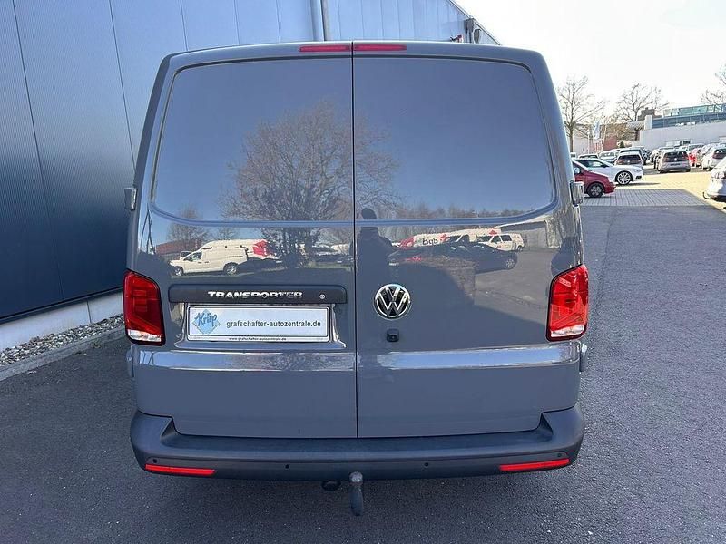 Gebraucht VW Transporter 150 PS (110 kW) 2023 Grau Van