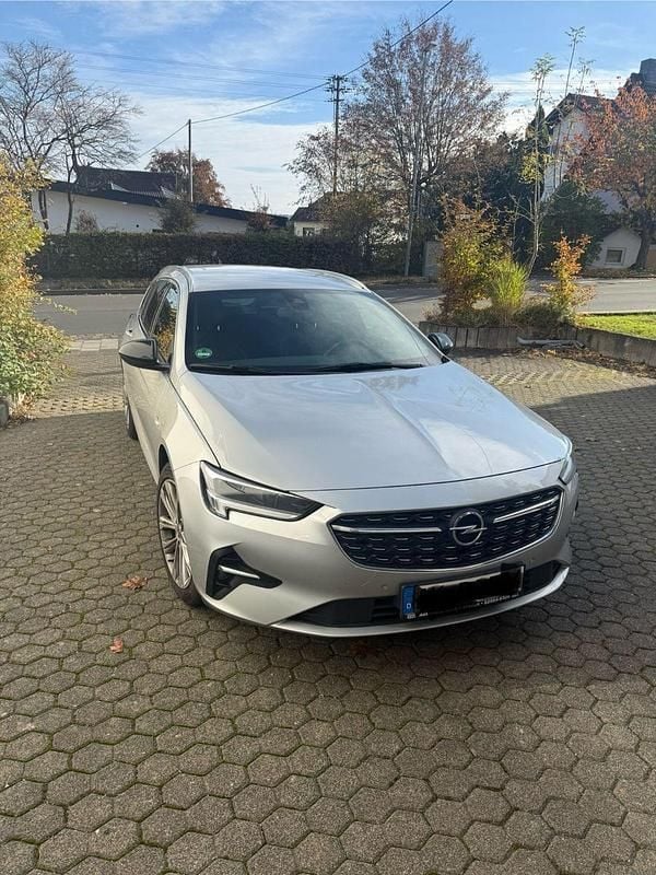 Silber Gebraucht 2021 Opel Insignia Business Elegance Kombi | 11.900 € (Superpreis) - Bild 1/4