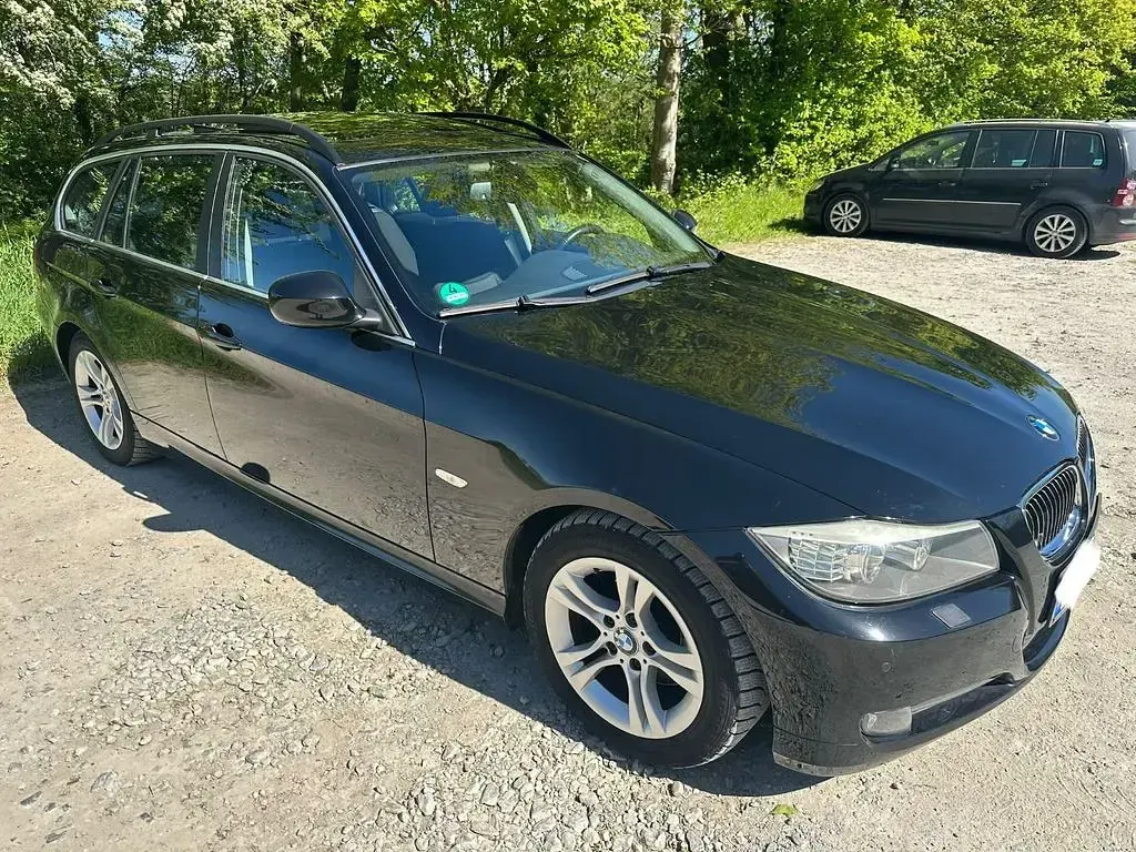 Second-hand BMW 325 218 CP (160 kW) 2009 Negru Break