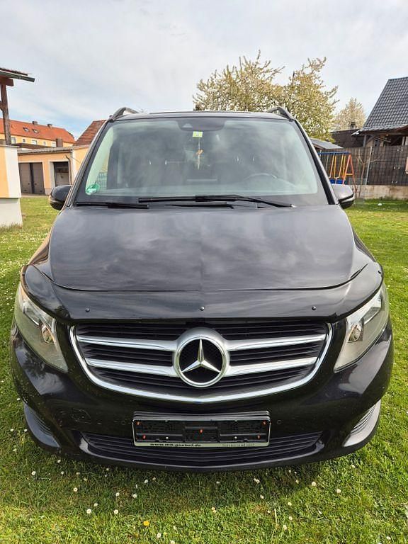 Gebraucht Mercedes V250 190 PS (139 kW) 2016 Schwarz Van / Kleinbus