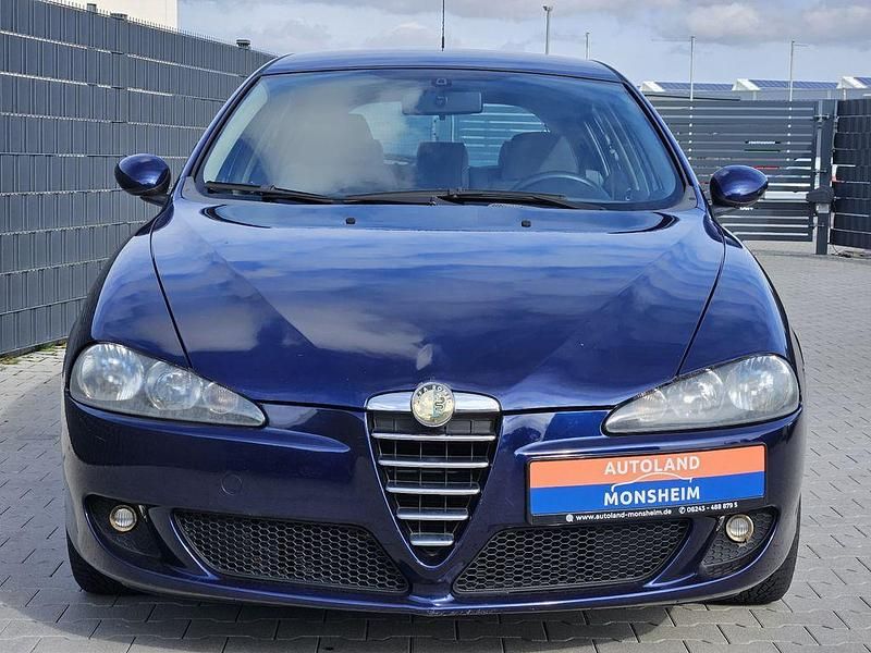 Gebraucht Alfa Romeo 147 Distinctive 120 PS (88 kW) 2005 Blau Kleinwagen