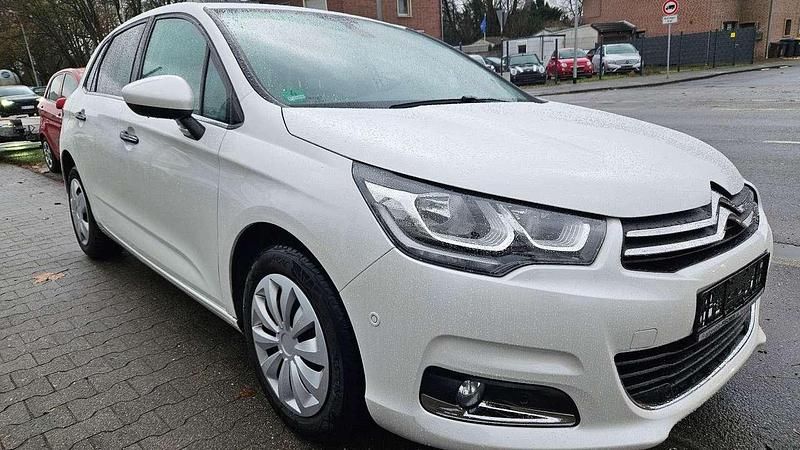 Gebraucht Citroën C4 Shine 131 PS (96 kW) 2017 Lack weiss perlglänzend/metall Kombi