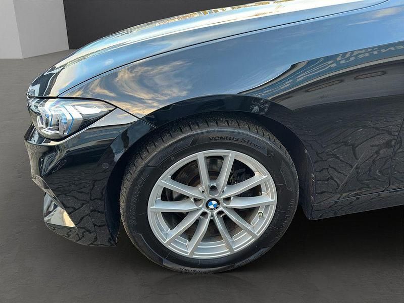 Gebraucht BMW 318 150 PS (110 kW) 2023 Schwarz Limousine