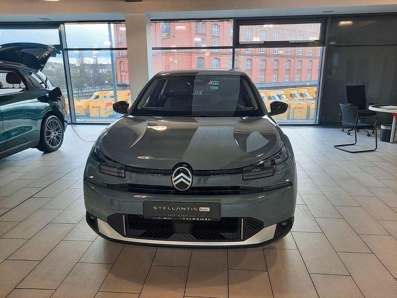 Neu Citroën C4 131 PS (96 kW) 2026 Grün SUV