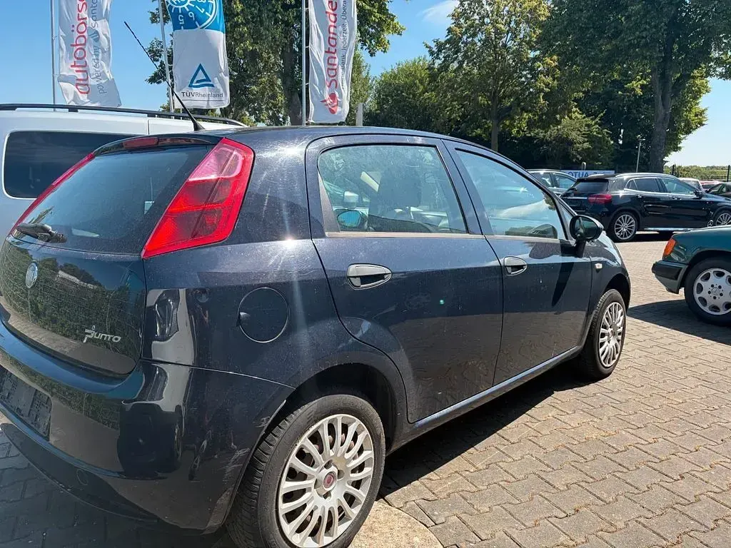 Gebraucht Fiat Grande Punto Active 65 PS (47 kW) 2009 Blau Kleinwagen