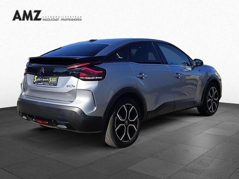 Gebraucht Citroën e-C4 Shine 100 kW (136 PS) 2021 Artense silber Limousine