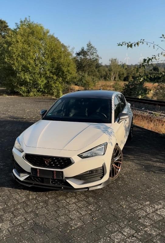 Gebraucht Cupra Leon 204 PS (150 kW) 2022 Weiß Limousine