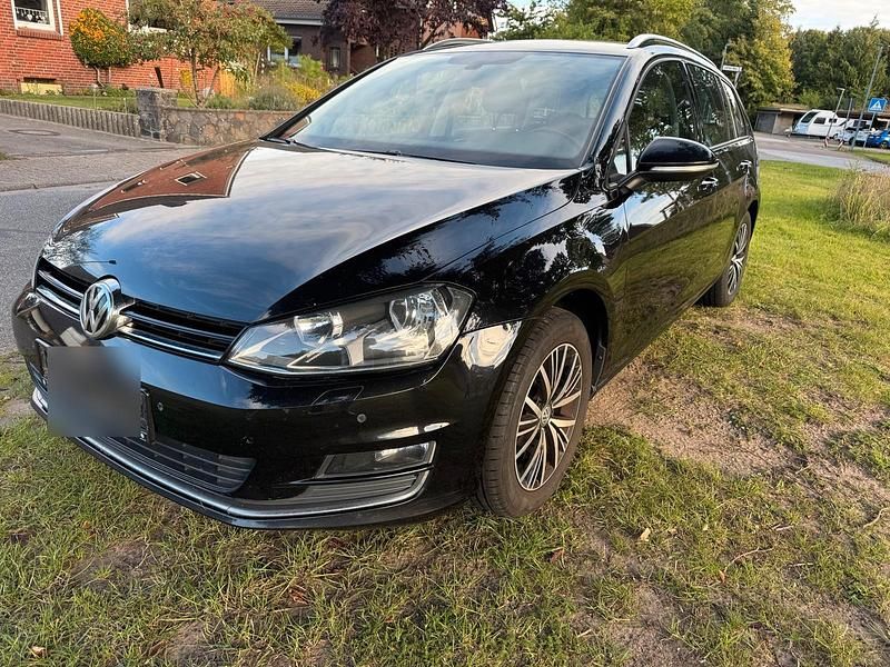 Schwarz Gebraucht 2017 VW Golf VII Kombi | 5.550 € - Bild 1/4