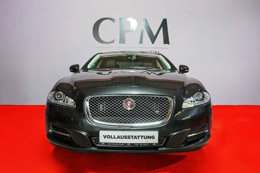 Gebraucht Jaguar XJ Premium Luxury 275 PS (202 kW) 2014 Stratus grey Limousine