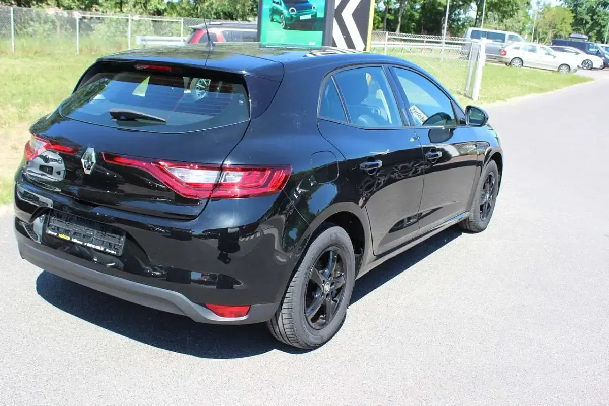 Brugt Renault Mégane Life 101 HK (74 kW) 2016 Sort Sedan