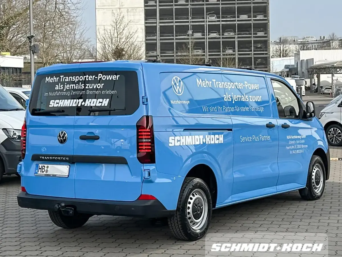 Gebraucht VW Transporter 150 PS (110 kW) 2025 Lichtblau (blau) Van