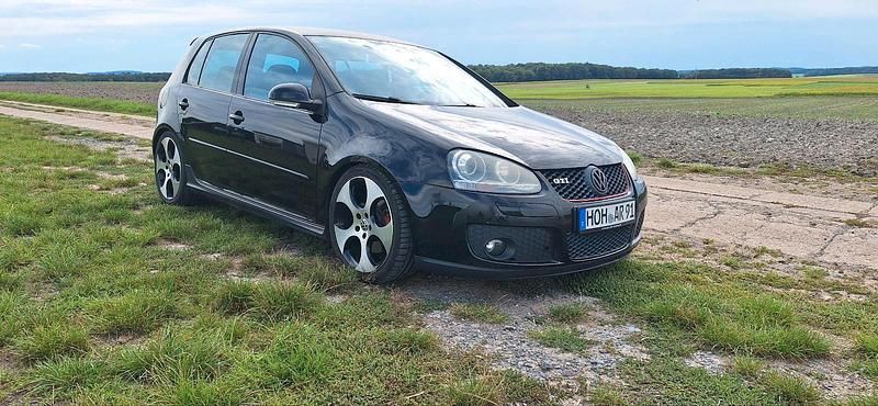 Schwarz Gebraucht 2005 VW Golf V Edition Limousine | 4.500 € (Fairer Preis) - Bild 1/4
