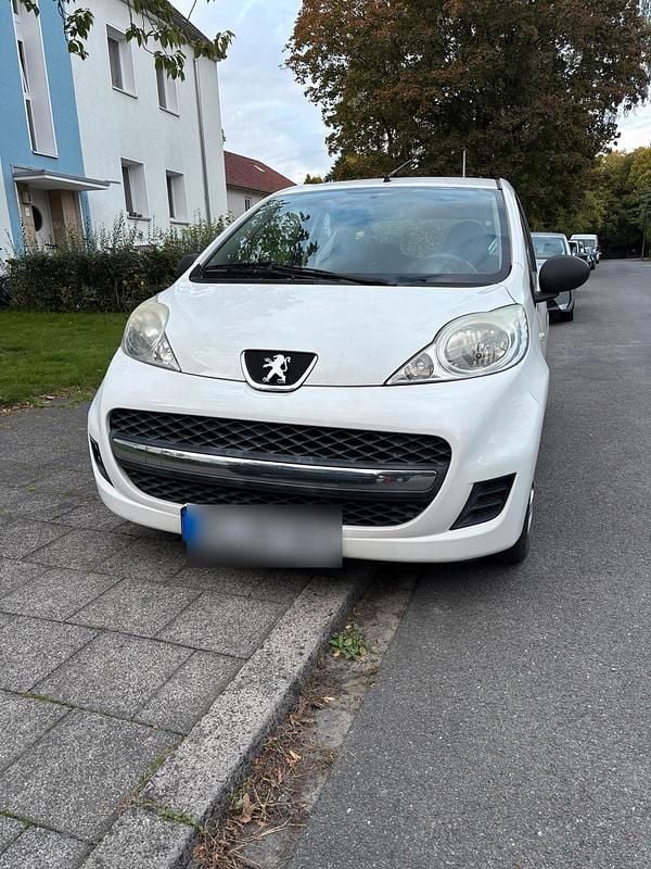 Weiß Gebraucht 2009 Peugeot 107 Kleinwagen | 1.250 € (Superpreis) - Bild 1/4